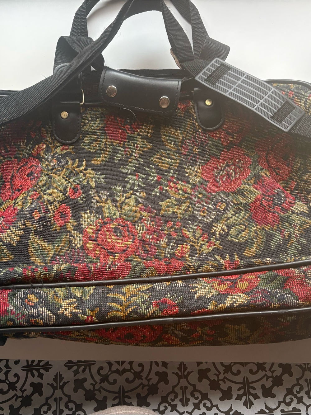 Vintage Floral Tapestry Travel Bag - Black with Red Rose Pattern